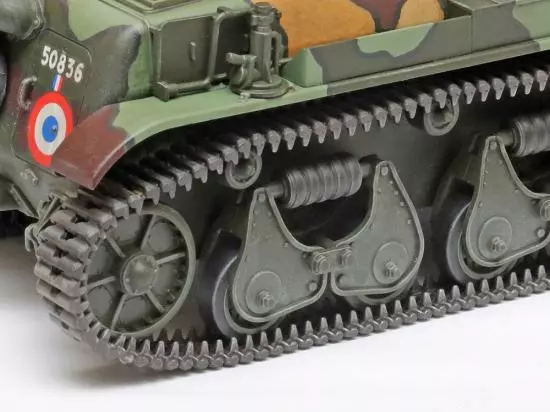 Tamiya 1/35 R35 French Light Tank 5 Tamiya 1/35 R35 French Light Tank - Image 5